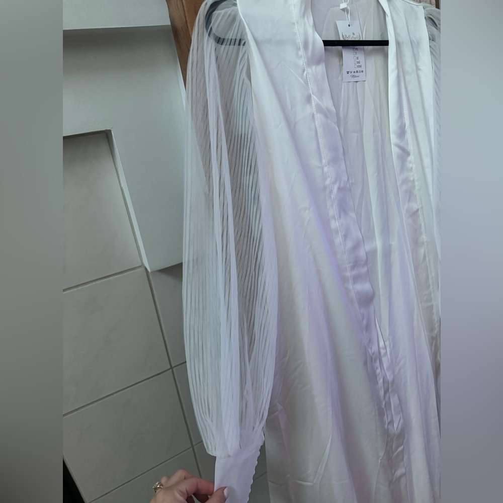 Bridal Robe - Picture 5 of 6